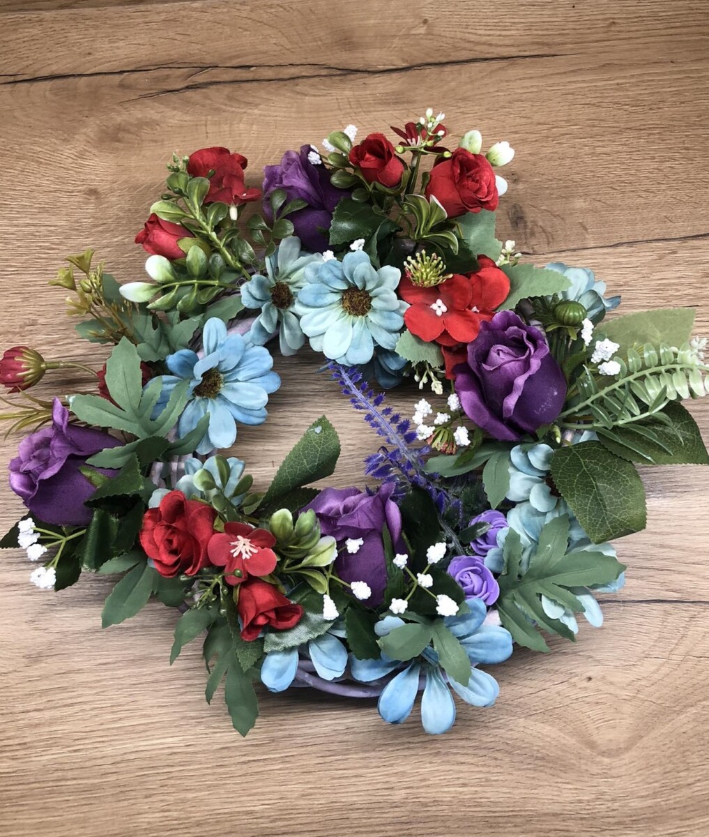 Modra Margaretka A Sipkova Ruze 1