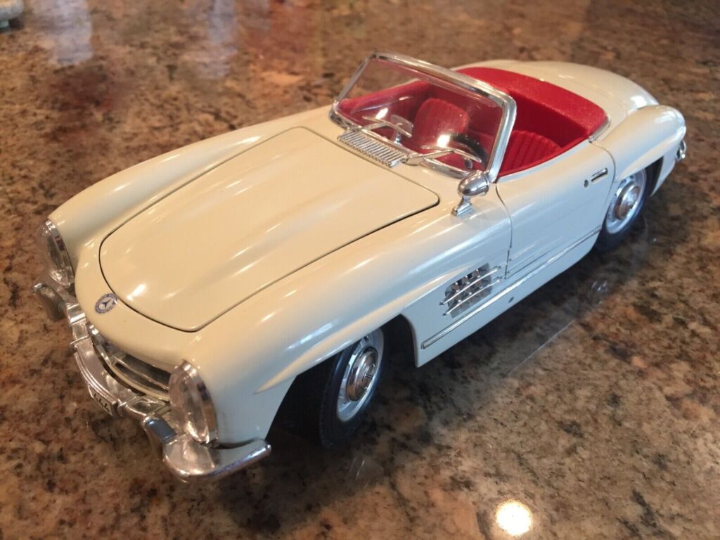 Mercedes Benz 300 Sl Sport Bburago