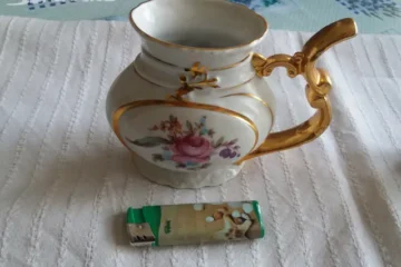 Porcelánové lázeňské pítko