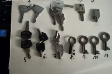 sběratelské staré klíče mix