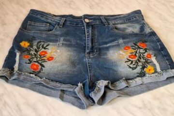 DÁMSKÉ RIFLOVÉ KRAŤASY S VÝŠIVKOU, vel.XL