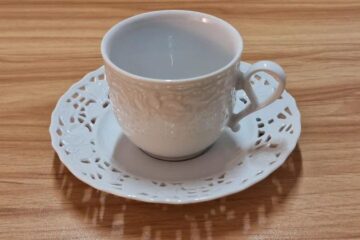 ŠÁLEK S PODŠÁLKEM, porcelánka  MITTERTEICH BAVARIA