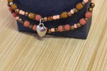 2 VINTAGE NÁRAMKY – SOUPRAVA V DÁRKOVÉ KRABIČCE