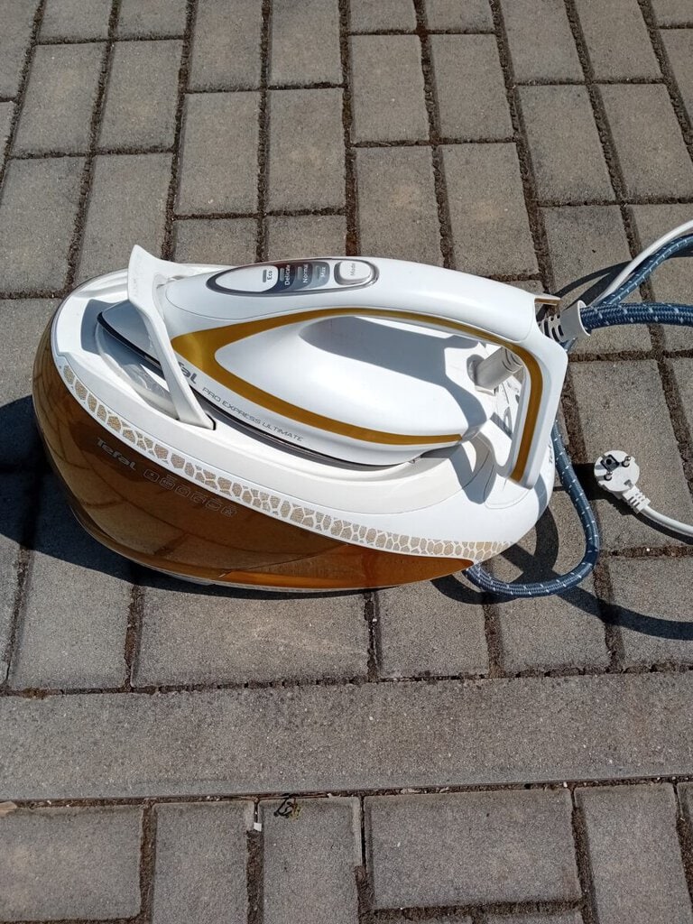 Bazar, nabídka, prodej, nabízím, prodám žehličku na prádlo.