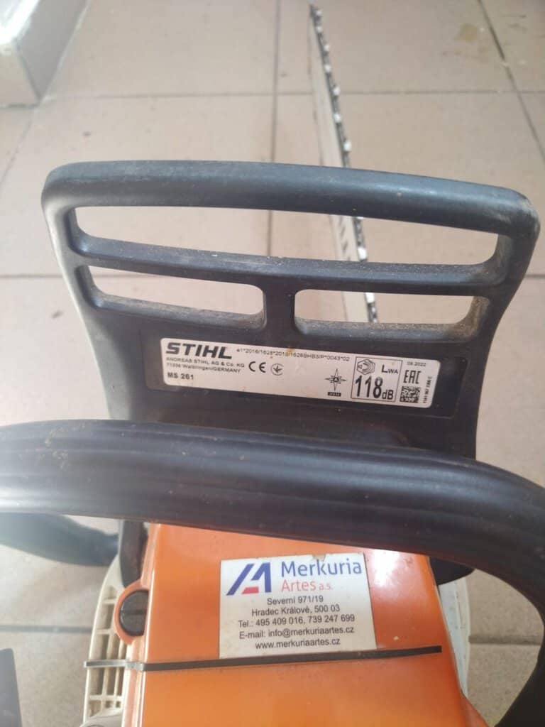 Bazar, nabídka, prodej motorové pily Stihl, nabízím k prodeji.