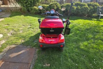 Invalidní elektrický vozík