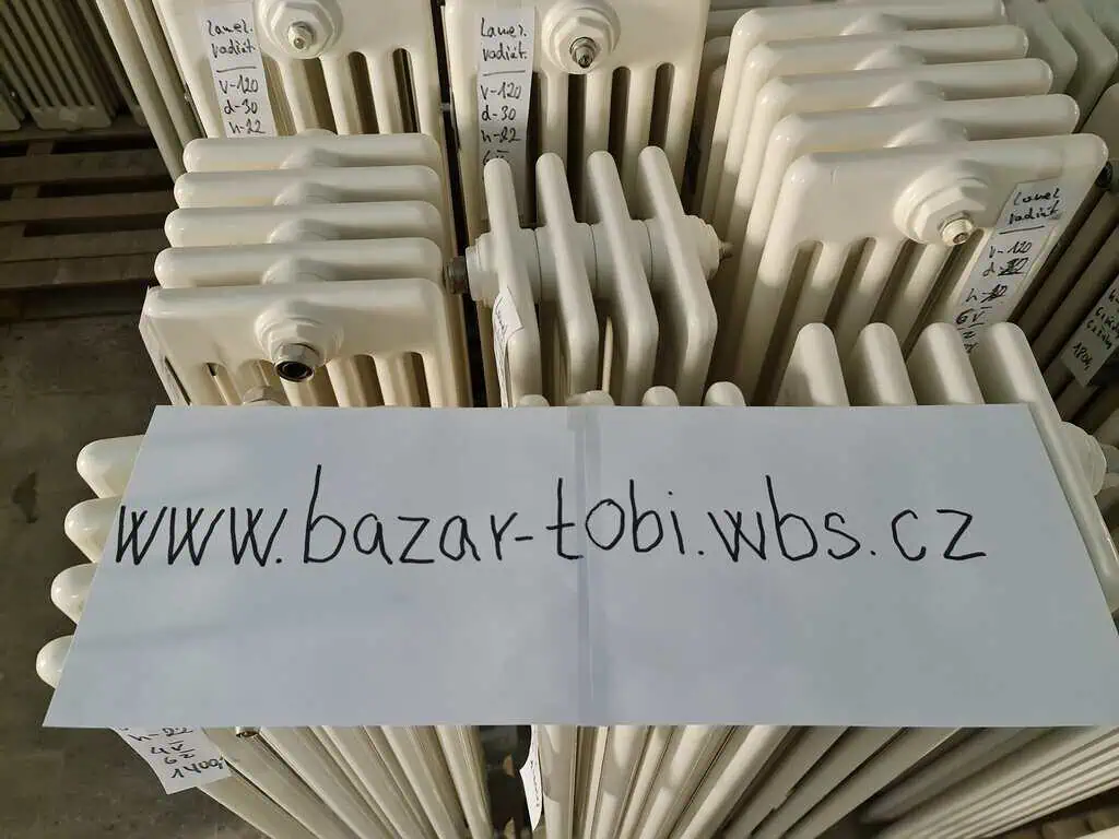 Retro trubkové radiátory, použité, v dobrém stavu, vhodné do koupelen a bytů.