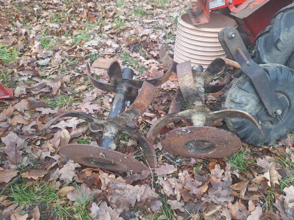 Bazar, nabídka, prodej, nabízím, prodám zemědělský stroj.