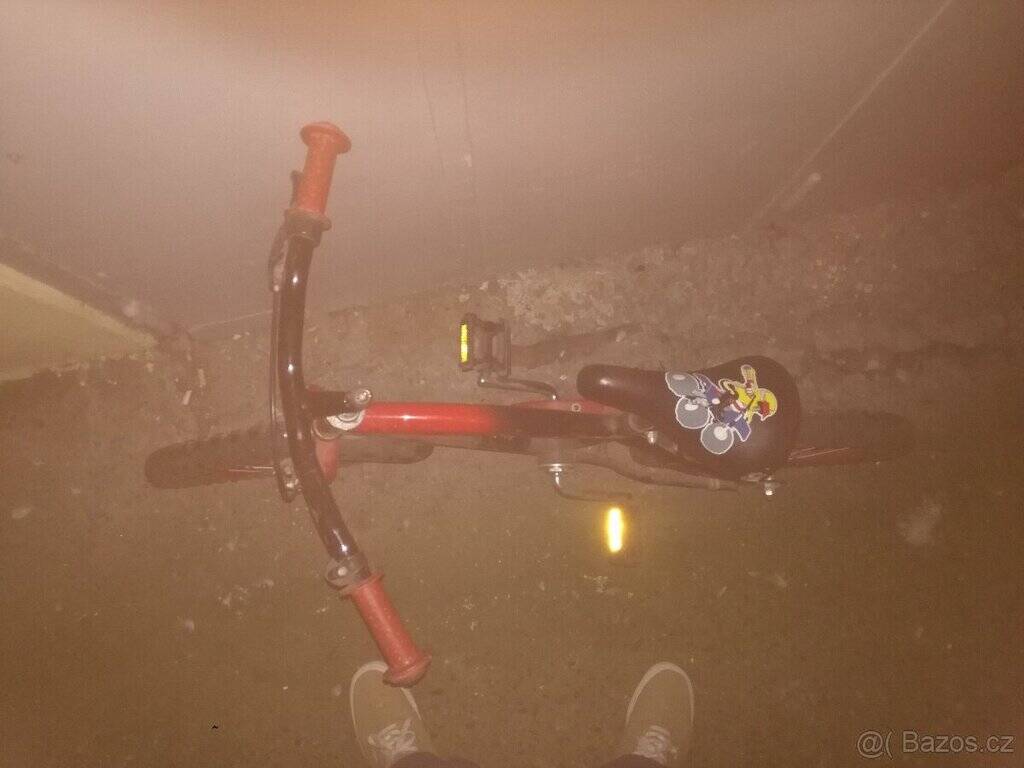 Bazar, nabídka, prodej dětského odrážedla, nabízím k prodeji, prodám odrážedlo pro děti.