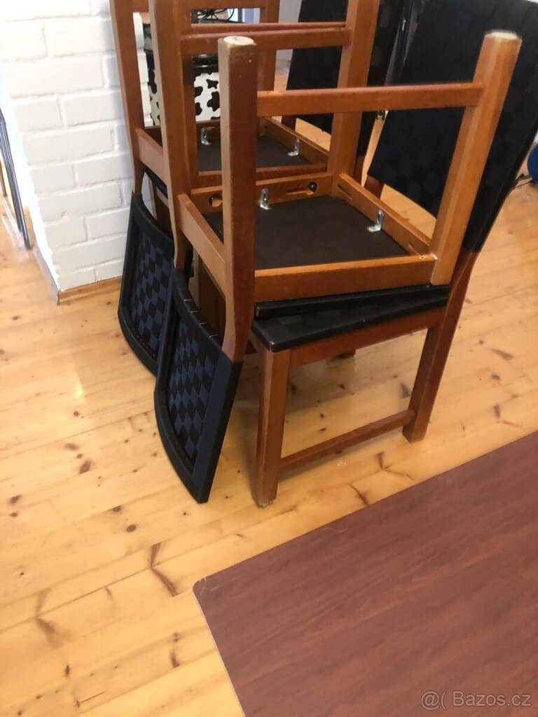 Bazar, nabídka, prodej, nabízím, prodám židle na prodej, vhodné do restaurace nebo domácnosti.
