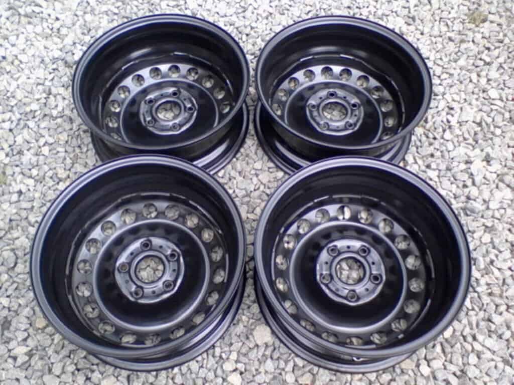 Bazar, nabídka, prodej ocelových disků na auto, nabízím kvalitní a levné disky k prodeji.