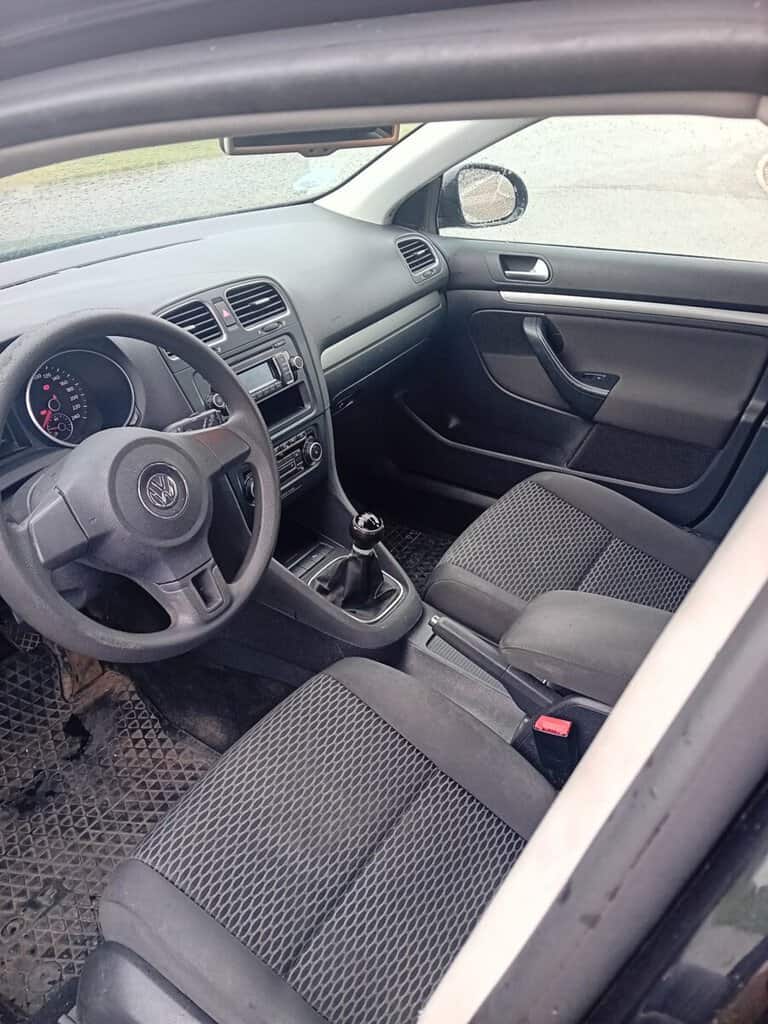 Bazar, nabídka, prodej, nabízím, prodám spolehlivý Volkswagen Polo s manuální převodovkou, vhodný pr.