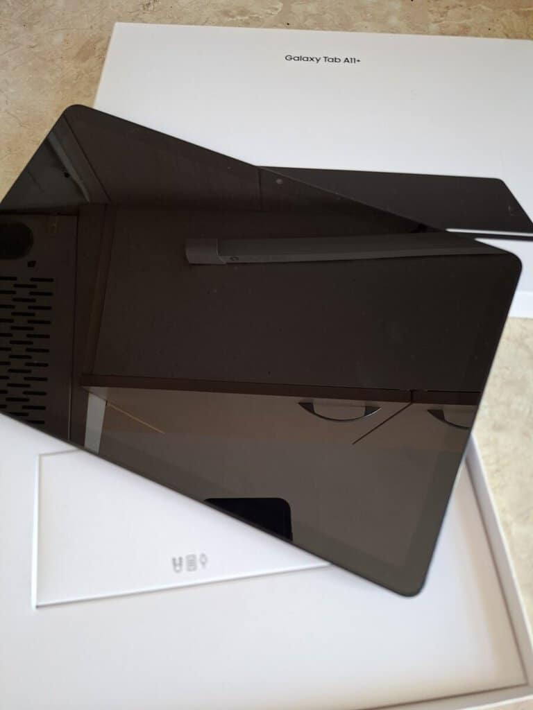 Bazar, nabídka, prodej tabletu Samsung Galaxy Tab S7.