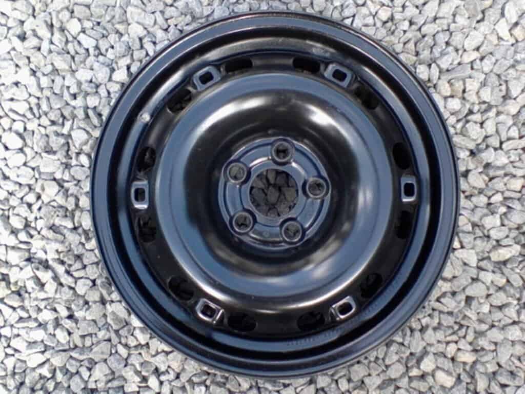 Bazar, nabídka, prodej, nabízím, prodám hliníkové kolo.