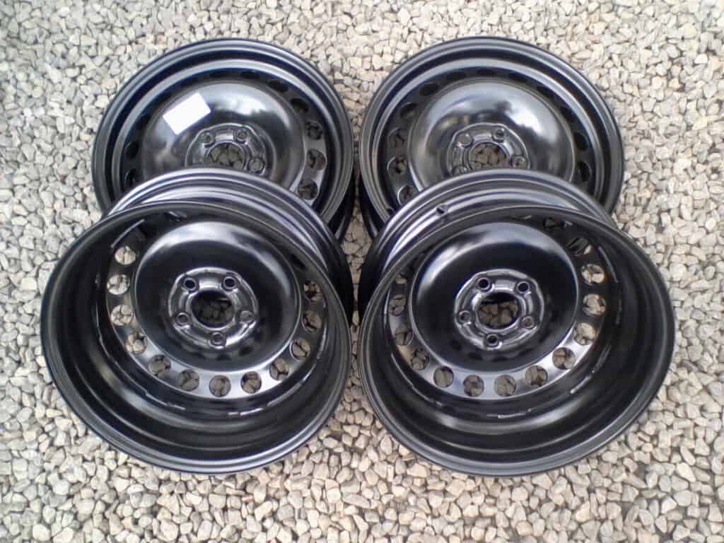 Bazar, nabídka, prodej, nabízím, prodám hliníkové disky na auto.