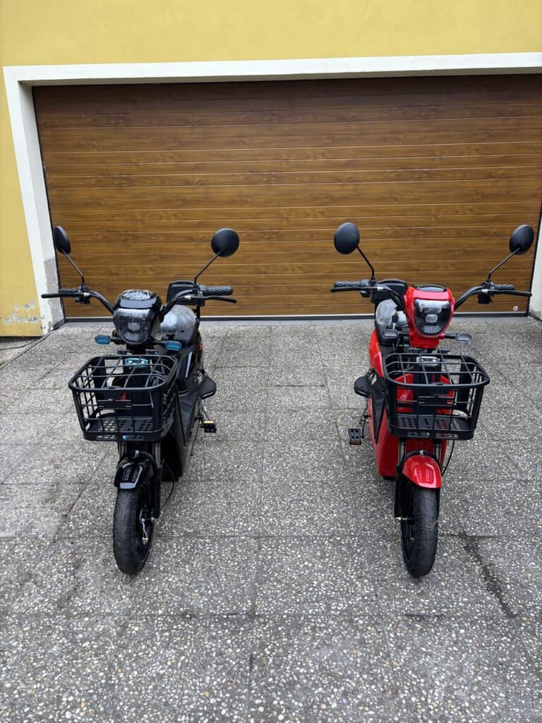 Bazar, nabídka, prodej, nabízím, prodám elektrické skútry.