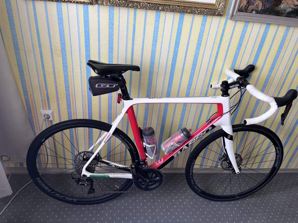 Bazar, nabídka, prodej, nabízím, prodám horské kolo.