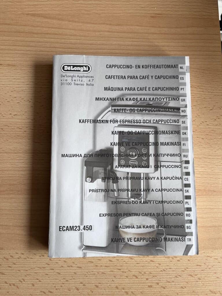 Kávovar na prodej v bazaru, nabízím kvalitní espresso přístroj.