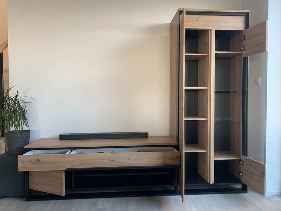 Bazar, nabídka, prodej, nabízím, prodám moderní dřevěný nábytek do obýváku.